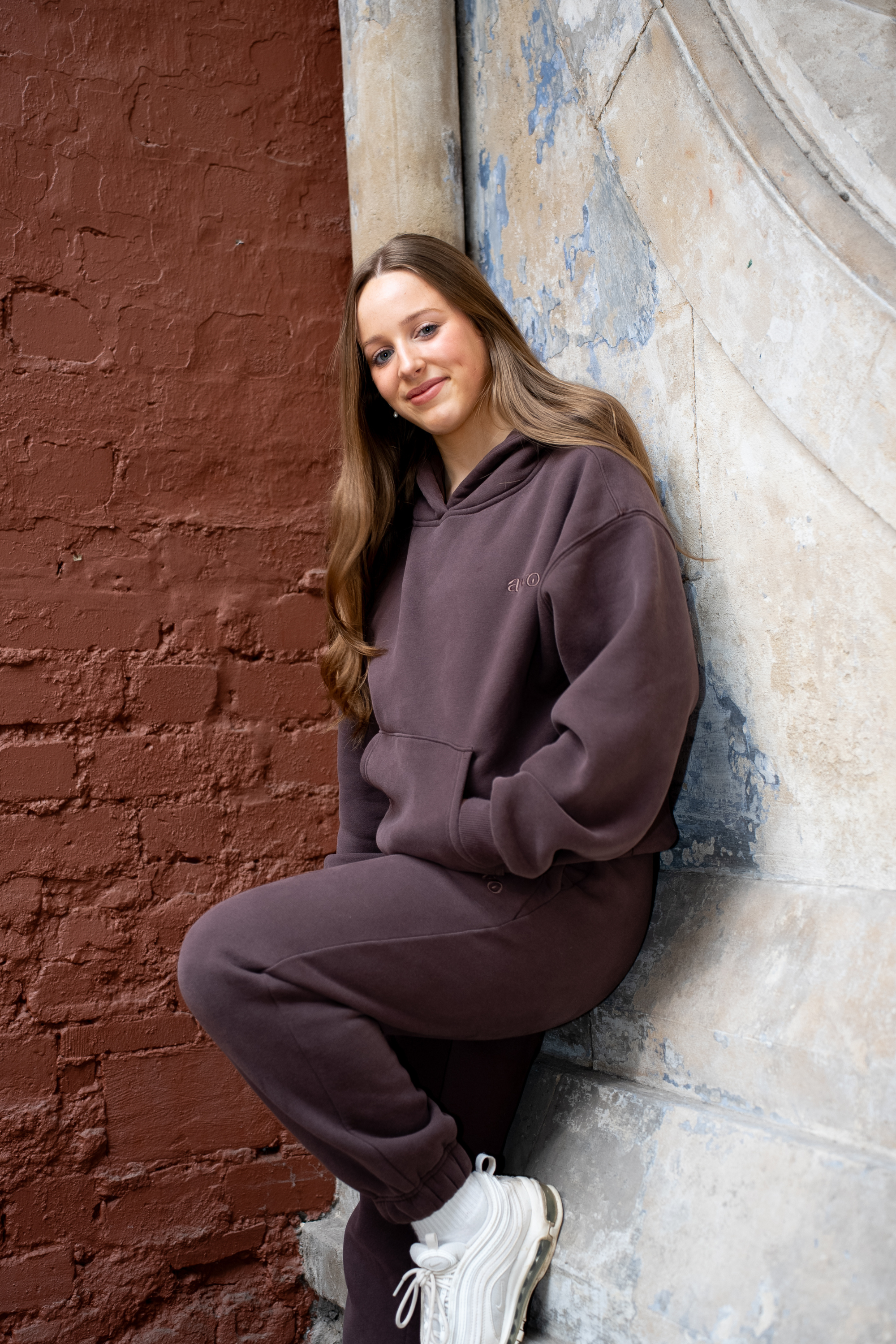 The Demi Hoodie - Dark Brown - Avo Activewear