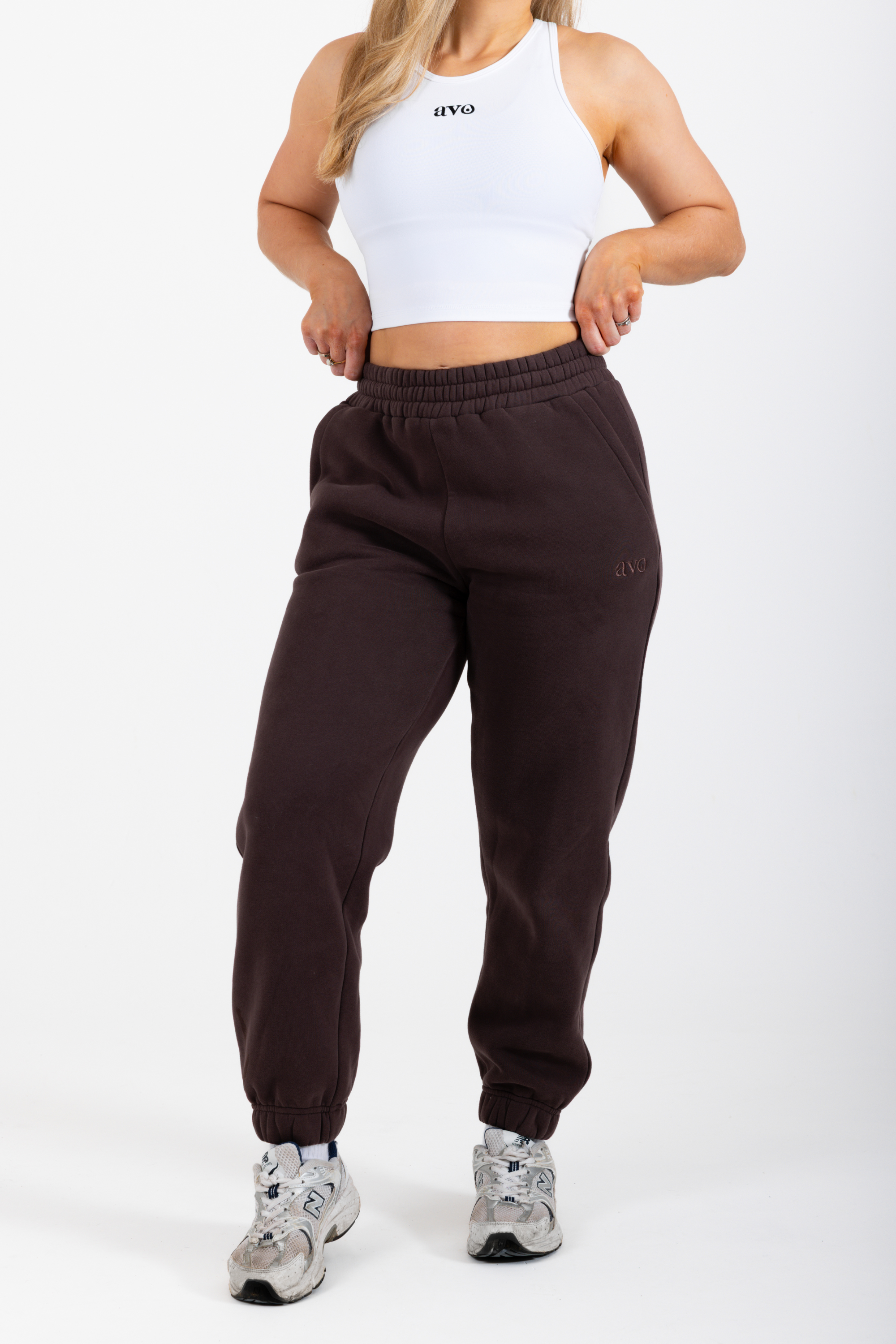 The Demi Jogger - Dark Brown - Avo Activewear