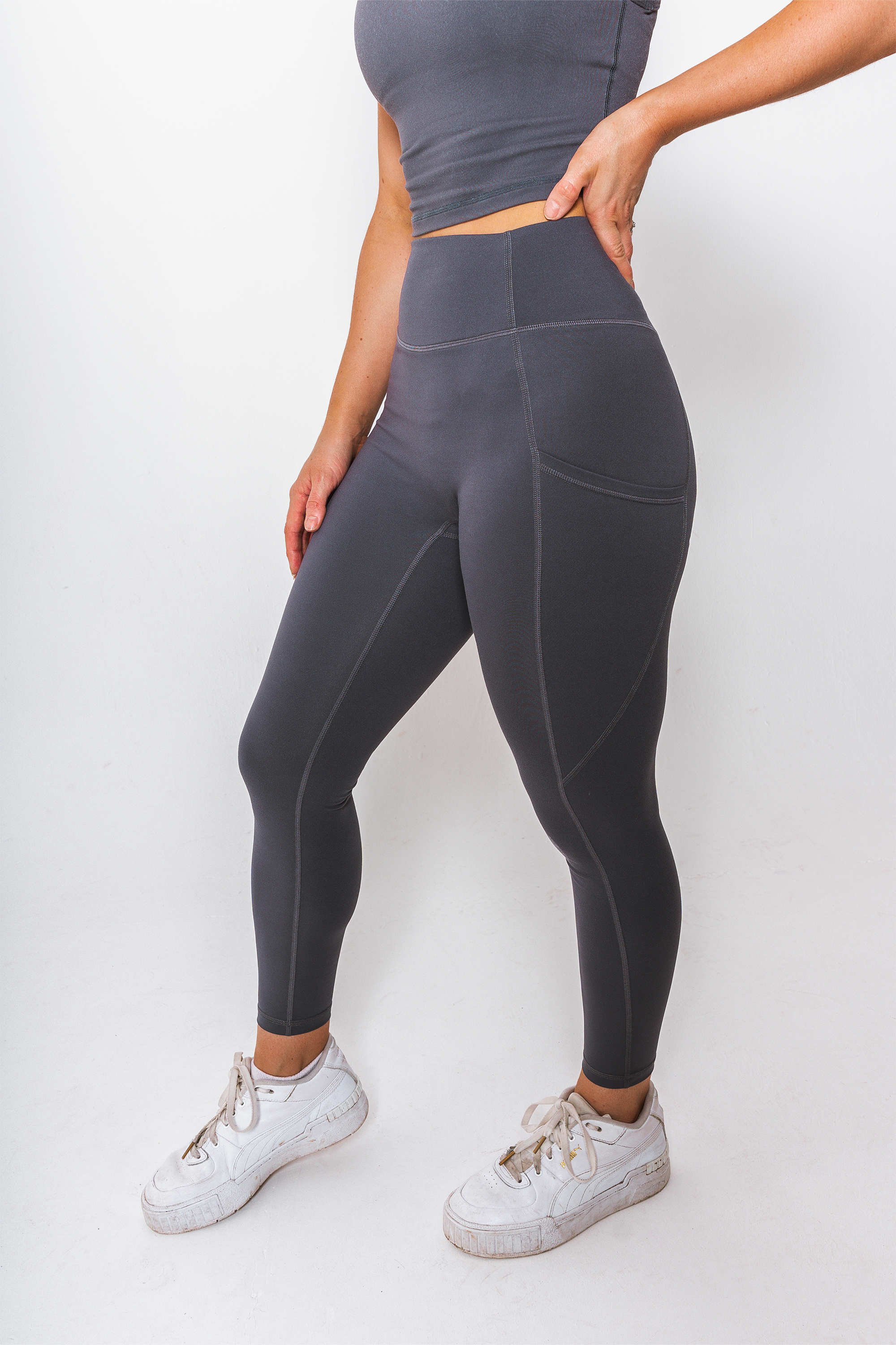 The Pocket Rocket Legging - Grey - Avo Activewear