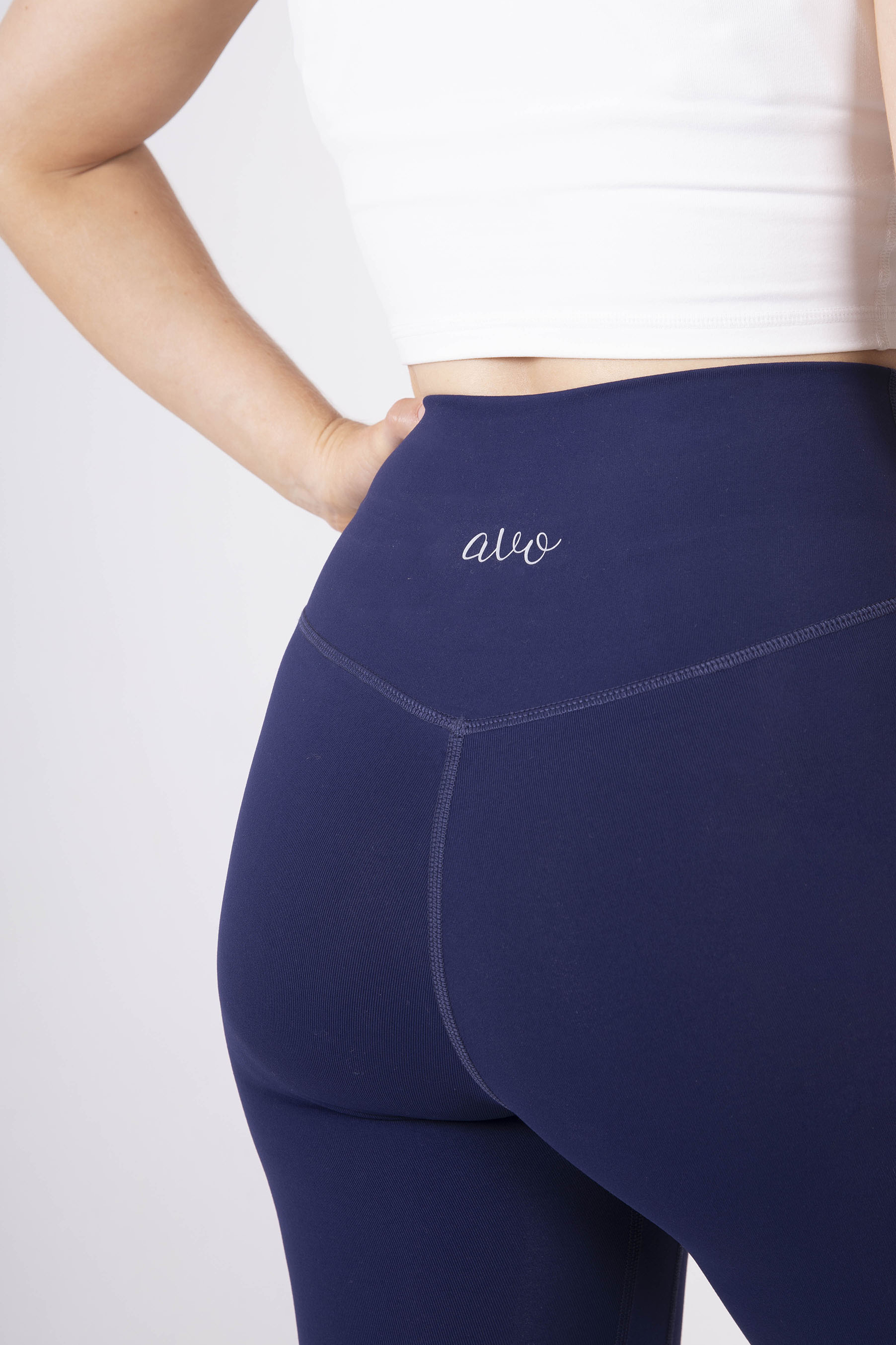 The Senara Legging - Midnight Navy - Avo Activewear